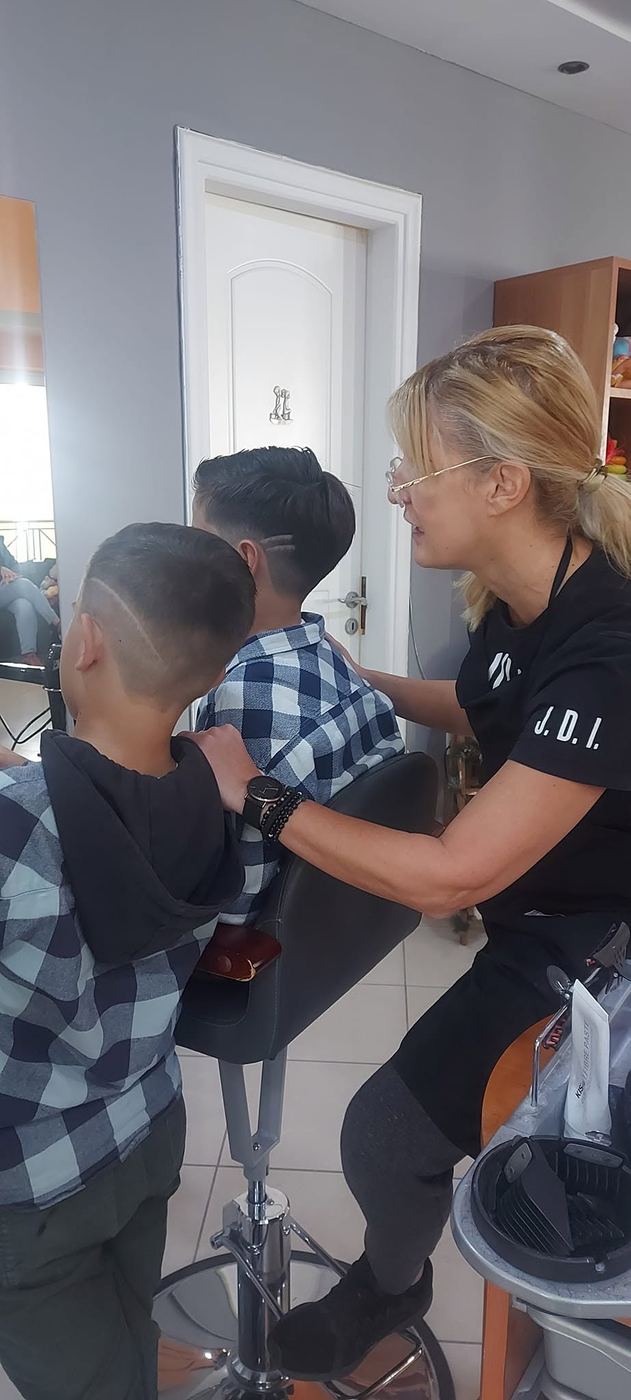 Κούρεμα με παρέα